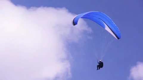 Extreme paragliding fly Stock Footage 1002358