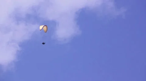 Extreme paragliding fly Stock Footage 1002391