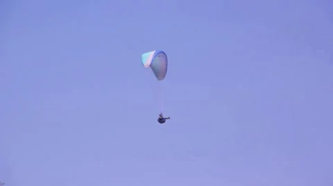 Extreme paragliding fly Stock Footage 1002427