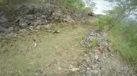 Extreme zip-lineing Video stock 58131254