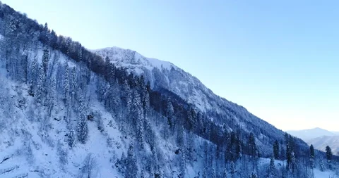 Extremely beautiful winter mountains from flight altitude. 스톡 동영상 94759981