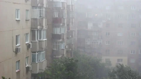 Extremely powerful storm hitting city Video stock 25943422