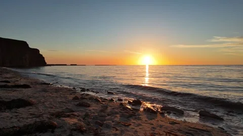 Eye Level Beach Flight Into Sunset Surf Vidéo 336615331