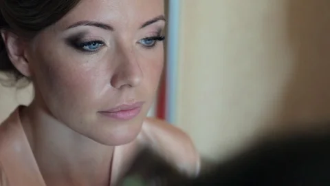 Eye makeup closeup. Applying mascara. Stock-Footage 74714369
