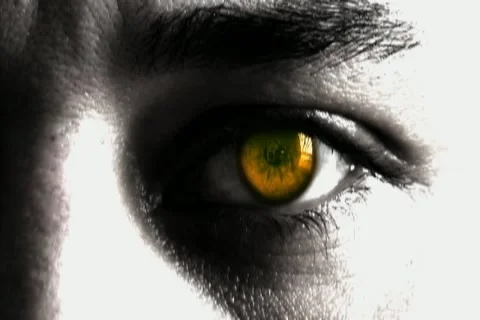 Eyeball Change Color Stock-Footage 10908547