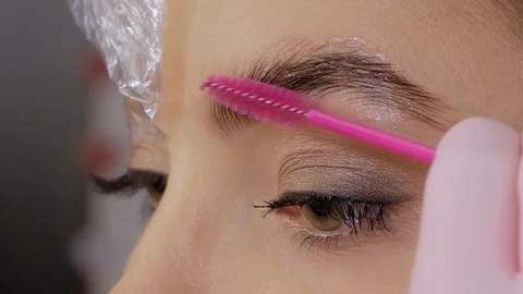 Eyebrow lamination procedure Stock Footage 125239335