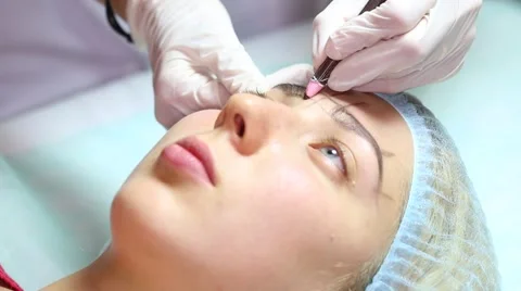 Eyebrow Mikrobleyding Stock Footage 65310615