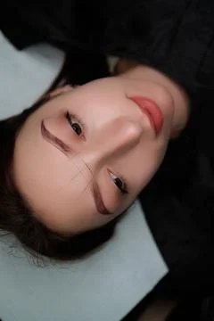Eyebrow permanent makeup procedure Stock-Fotos