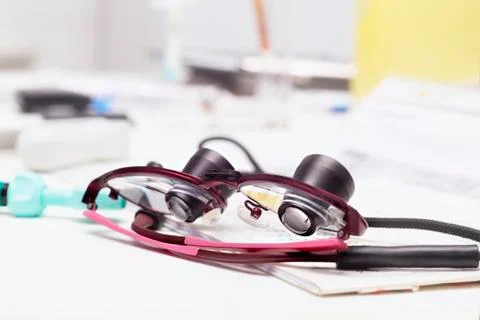 Eyeglasses on a dentist's table Stock-Fotos