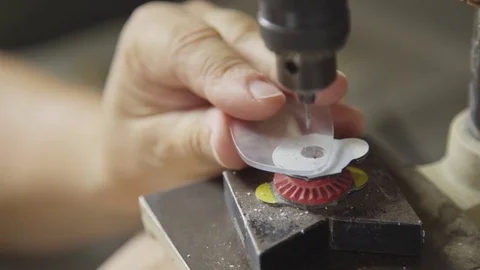 Eyeglasses Manufacturing 動画素材 84766520