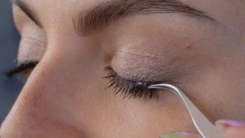 Eyelash Extension Procedure Stock-Footage 127531582