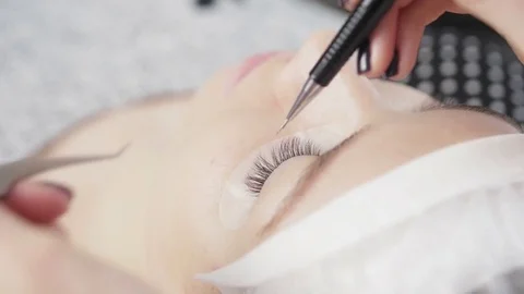 Eyelash extension process Stock Footage 71255733