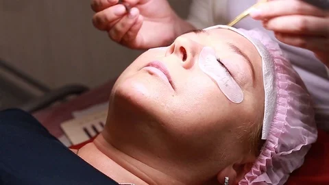 Eyelash extension training Stock Footage 92905040