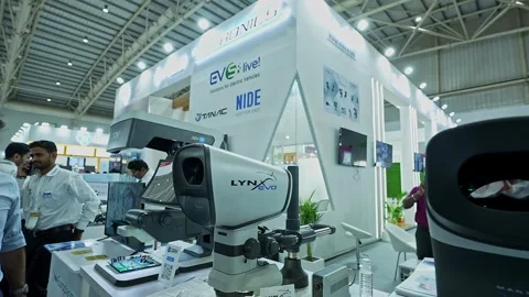 Eyepiece-less stereo microscope for intricate tasks for 3D stereo viewing Stock Footage 259290912