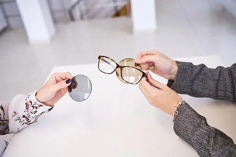 Eyewear fitting process with lens options Stock-Fotos