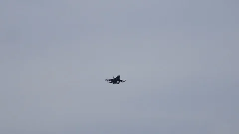 F-16 Fighting Falcon performs a flyby at the 2019 Fort Wayne Airshow Stock Footage 111593834