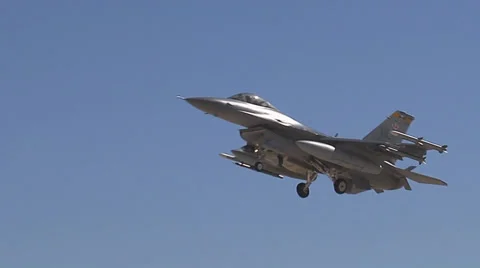 An F-16CM assigned to the 4th Fighter Squadron at Hill AFB, Utah  Vidéo 36568486