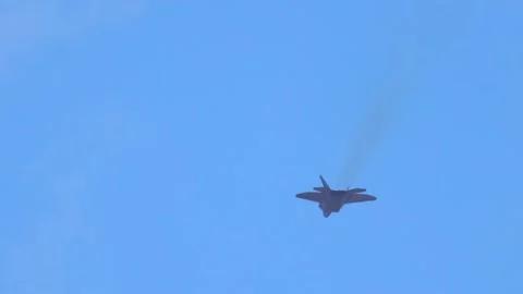 F-22 Raptor Stealth Jet in Flight Over Geelong Vídeo Stock 307576508