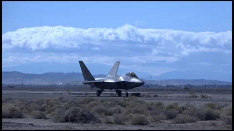 F-22 Taxis Stock Footage 87719098