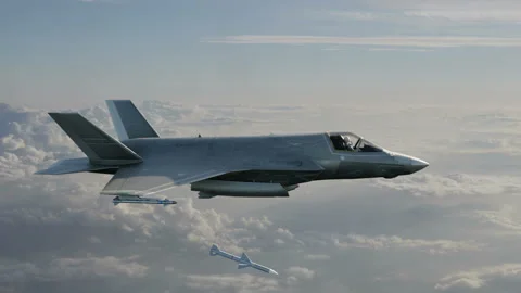 F-35 Fighter Jet Drops Bomb/Missile Vidéo 167516855