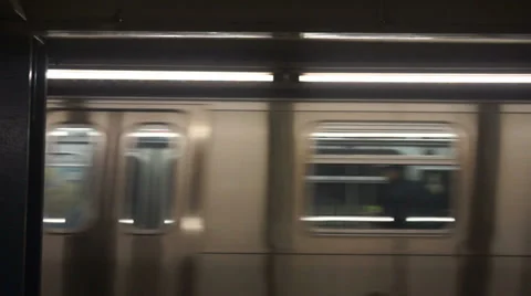 F Subway Video stock 33310049