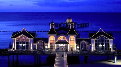 F00022 Stock Footage 1072597