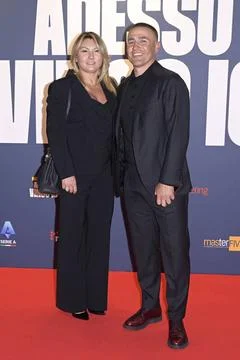  Fabio Cannavaro mit Ehefrau Daniela Arenoso Cannavaro bei der Premiere de... Stock Photos