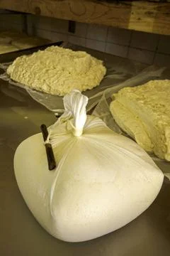  Fabricacion de queso artesano.Es Tudons. Ciutadella.Menorca.Islas Baleare... Stock Photos