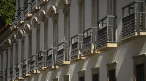 Facade of a Colonial Building in Rio de Janeiro Video stock 35619810