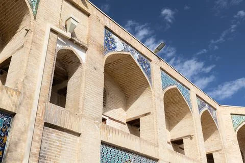 Facade with decorated arches of Nadir Devanbegi Madrasah Foto stock