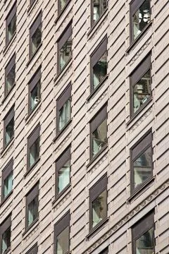 Facade of modern building with repeating windows Stock-Fotos