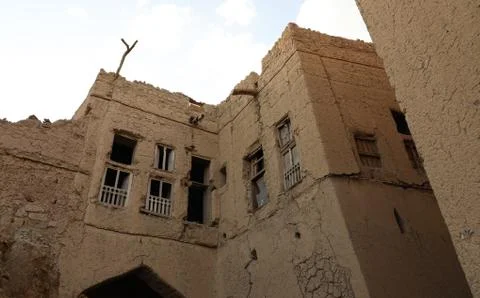 The facade of a mud house in Oman.jpeg Stock Photos