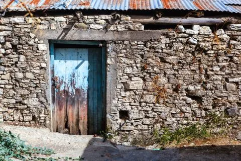 Facade of an old barn. Foto stock