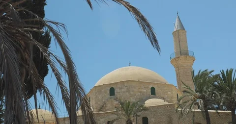 Facade of old mosque Video stock 93766827