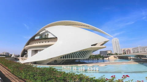 Facade of the Reina Sofia Palace of the Arts in Valencia 스톡 동영상 162810012