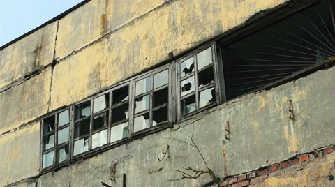 Facade of the ruined building Video stock 57323393