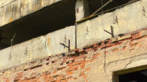 Facade of the ruined building Video stock 57323404