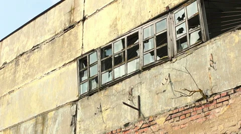Facade of the ruined building Video stock 57323436