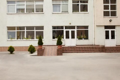 Facade of the school building Fotos de archivo