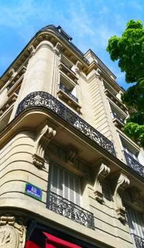 Facade of typical building in Paris 스톡 사진