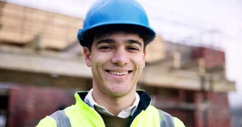 Face, builder and man at construction site with architecture, development and Vídeos de archivo 337042751