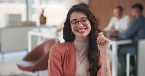 Face, computer and happy business woman in office, about us or creative Stock Footage 335801301
