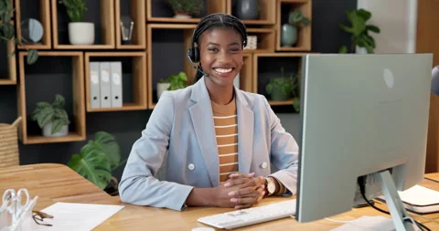 Face, computer and happy woman in call center, help and customer service Stock Footage 342330902