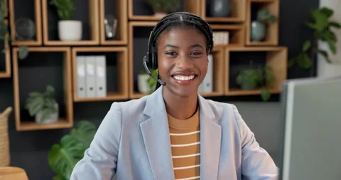 Face, computer and happy woman in call center, help desk and customer service Stock Footage 342331999