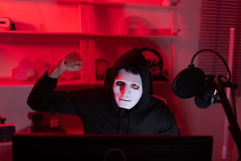 This is the face of a hacker who is knowledgeable with operating systems a... Stock-Fotos