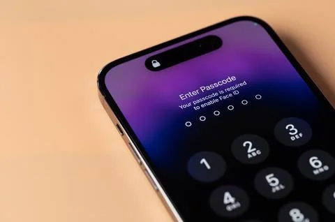 Face id lock on Iphone 14 pro Stock Photos