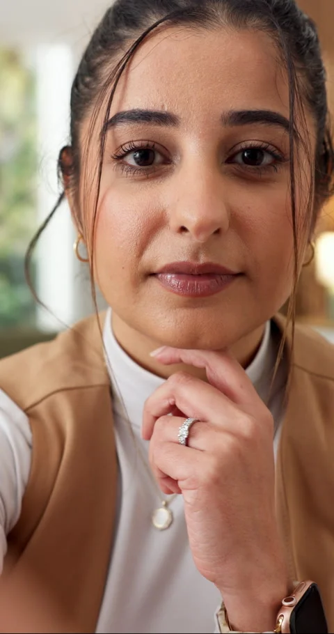 Face, woman and virtual touchscreen for business, thinking or scroll finance app Stock Footage 337507948