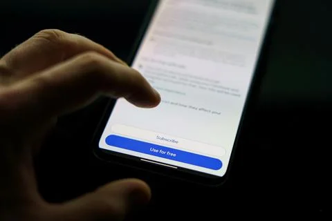 Facebook meta subscription plan to use Facebook without ads. Agree with new Stock Photos