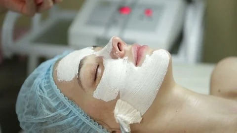 Facials at beauty salon Stock Footage 71945766