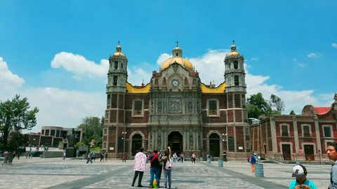 Facing the Old Basilica.4K 動画素材 94975819